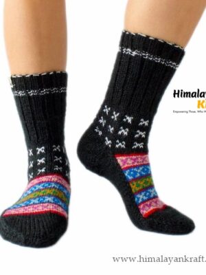 Comfy Hand Knitted Calf Length Socks Unisex – Black